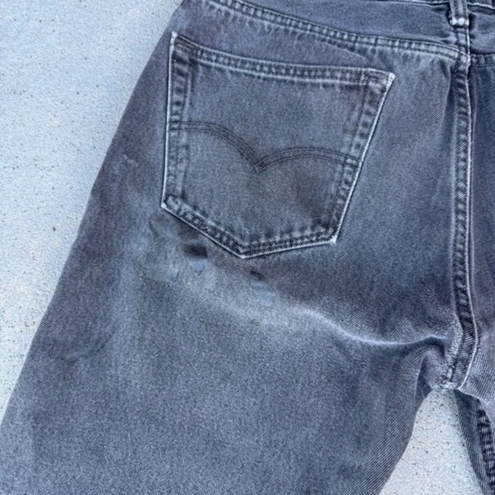 Levis 505 Mens Jeans 34x34 Faded Black Distressed Button Fly‎